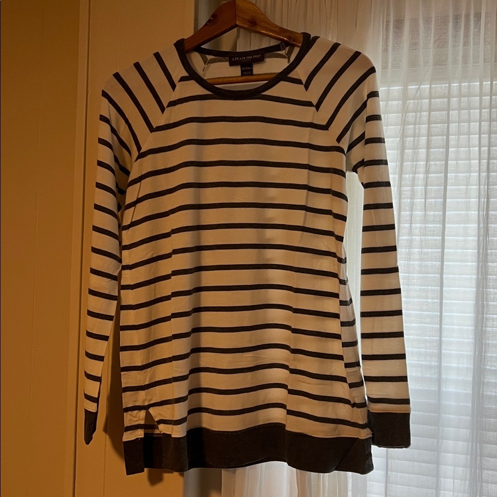 A Pea in the Pod Grey and Cream Striped Top